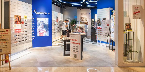 合肥眼鏡店裝修設(shè)計(jì)怎樣抓顧客的眼睛