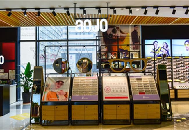 如何讓合肥眼鏡店裝修走進(jìn)大眾視線?眼鏡店設(shè)計學(xué)問你必須知道