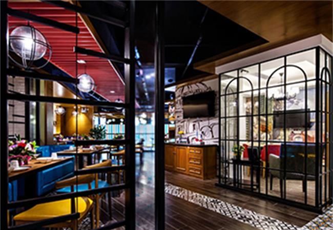 合肥餐飲店裝修設(shè)計(jì)如何通過風(fēng)格和定位展現(xiàn)個(gè)性品味？