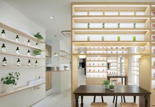 新手如何裝修出高端大氣的合肥化妝品店面設(shè)計(jì)？