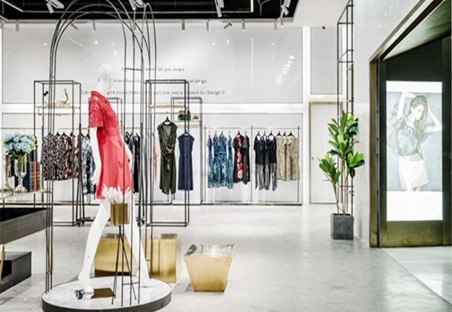合肥店面裝修室內(nèi)與外界的連接設(shè)計方案