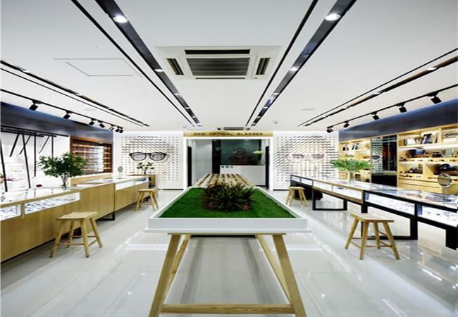 卓創(chuàng)是一家合肥專注眼鏡店裝修公司