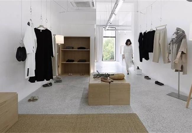 精于心，而簡于形的合肥服裝店裝修，該怎么設(shè)計(jì)