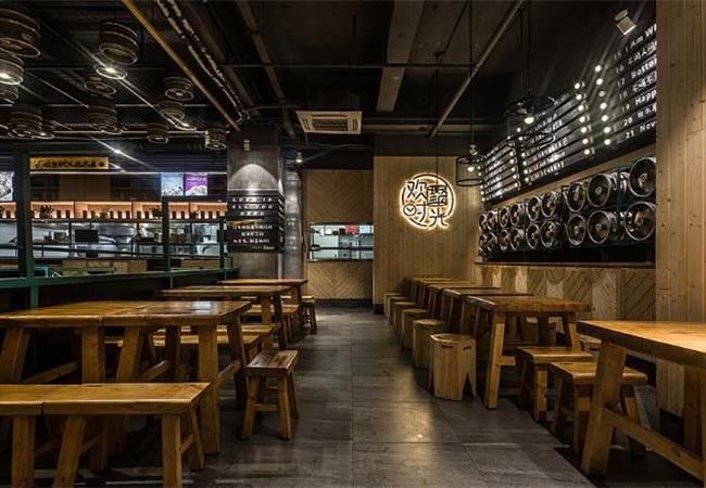 如何把合肥餐飲店裝修的更加靈活，讓顧客更喜歡進(jìn)店