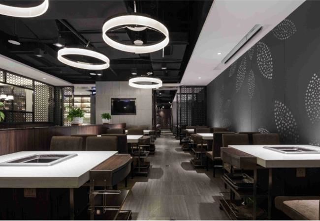 精致的合肥火鍋店裝修，在運(yùn)用時(shí)，更是一種享受